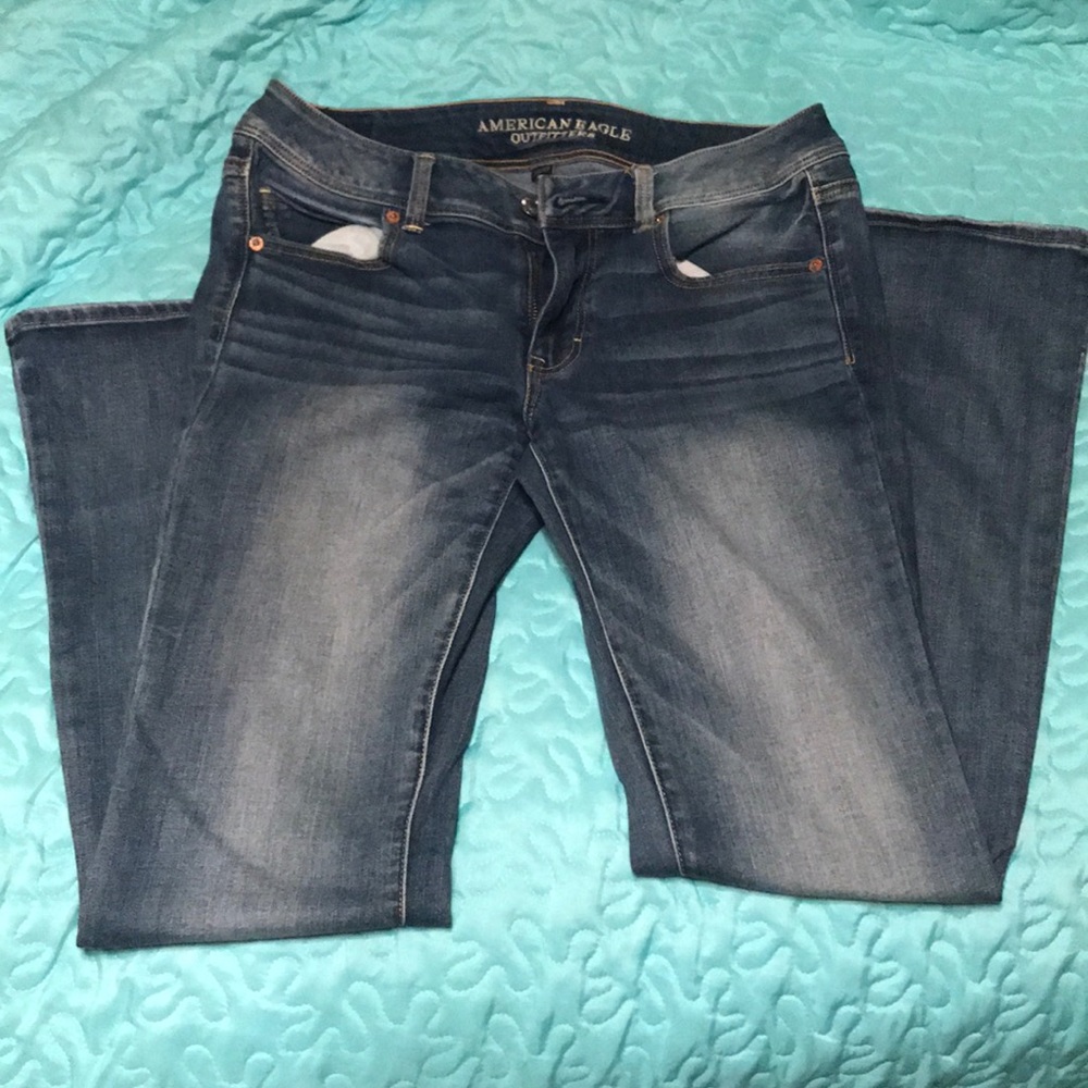 •Size 10 Regular- stretch kick boot jeans